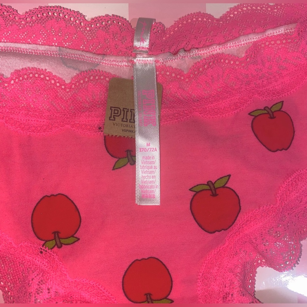 PINK Victoria’s Secret panties Cotton lace Cheekster PINK panties apple graphic - Picture 3 of 3